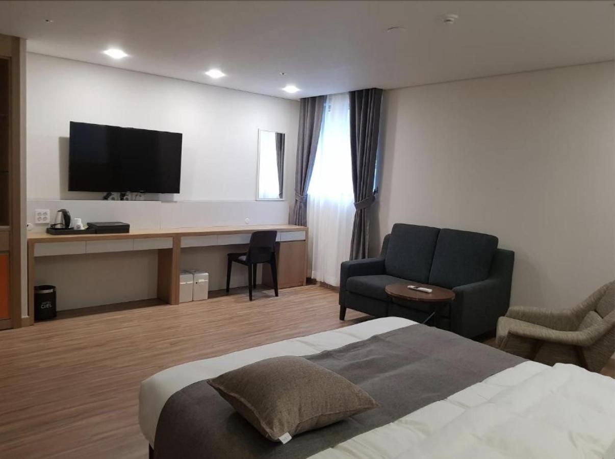 Hotel Ciel Dongtan Hwaseong Exterior foto